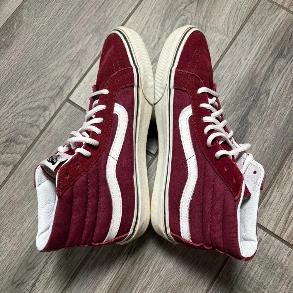Vans Sk8-Hi-top Burgundy Sneakers
